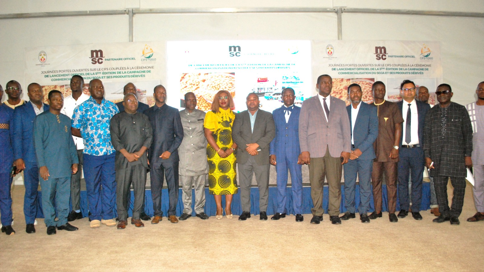 photo de famille après l'ouverture des JPO du CIFS-Togo