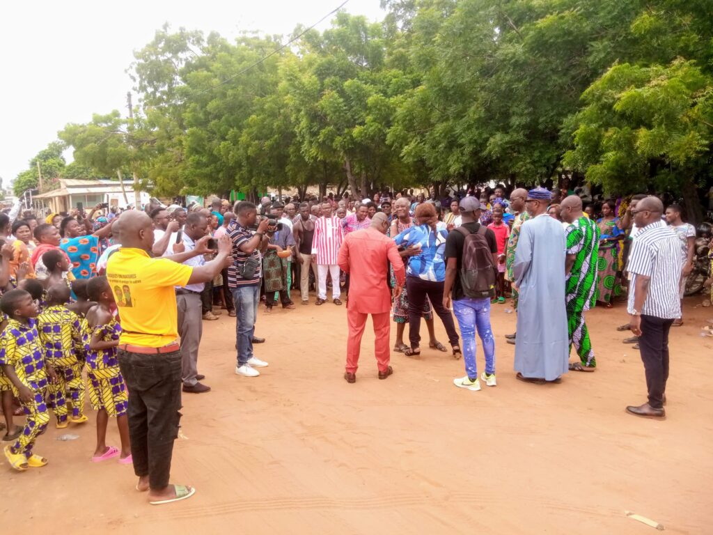Législative 2024 : De Ségbé et ses environs à Sagbado, les populations se mobilisent derrière la Princesse Eyi SEMEKONAWO