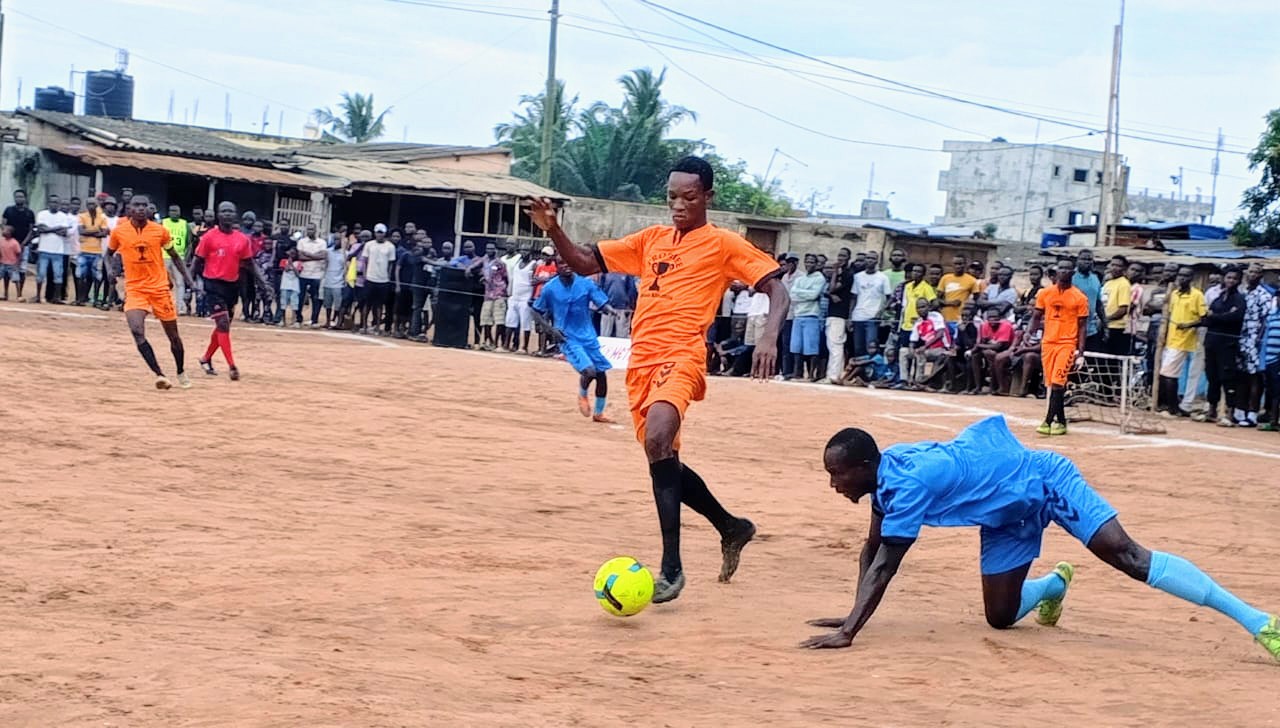 Foot de nuit : le terrain petits d'Adakpamé Kpota Colas en ébullition ce samedi