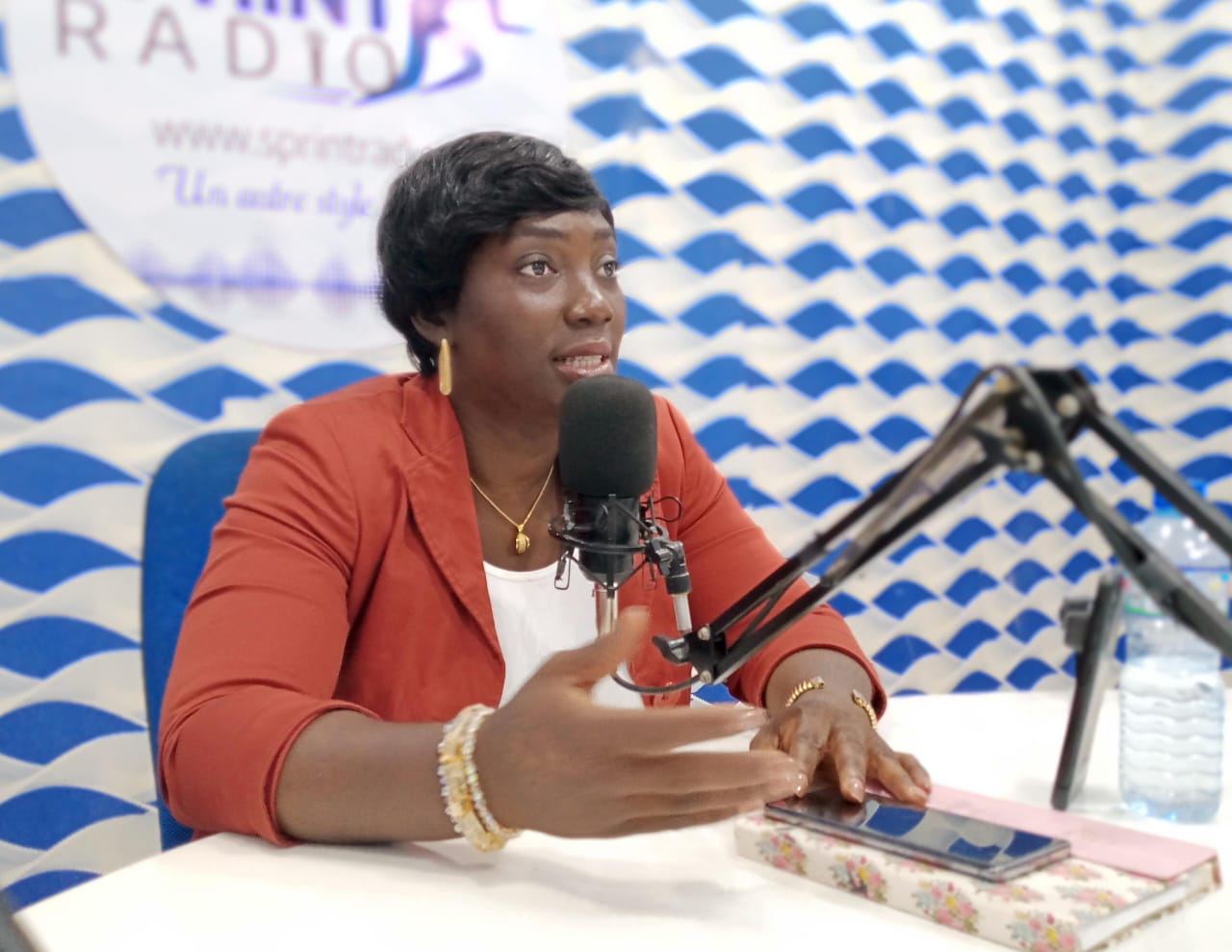 Lomé : l'artiste Josy Tenor à la rescousse des jeunes filles