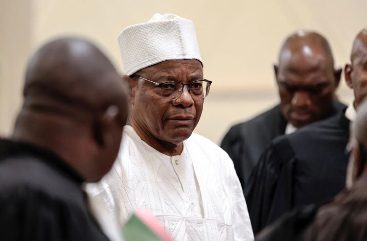 Présidentielle au Cameroun : l’opposition en désordre face à un Paul Biya en position de force