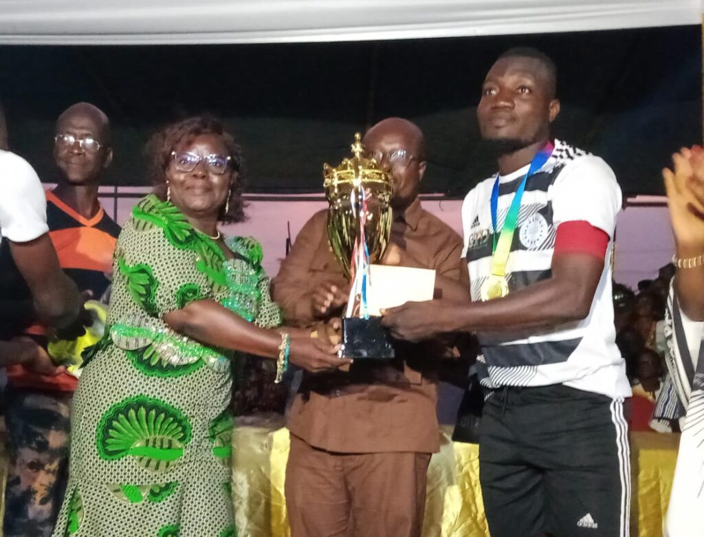 Succès Fc champion du tournoi de la paix : Togbui Lanklivi 1er, parrain au service de la jeunesse