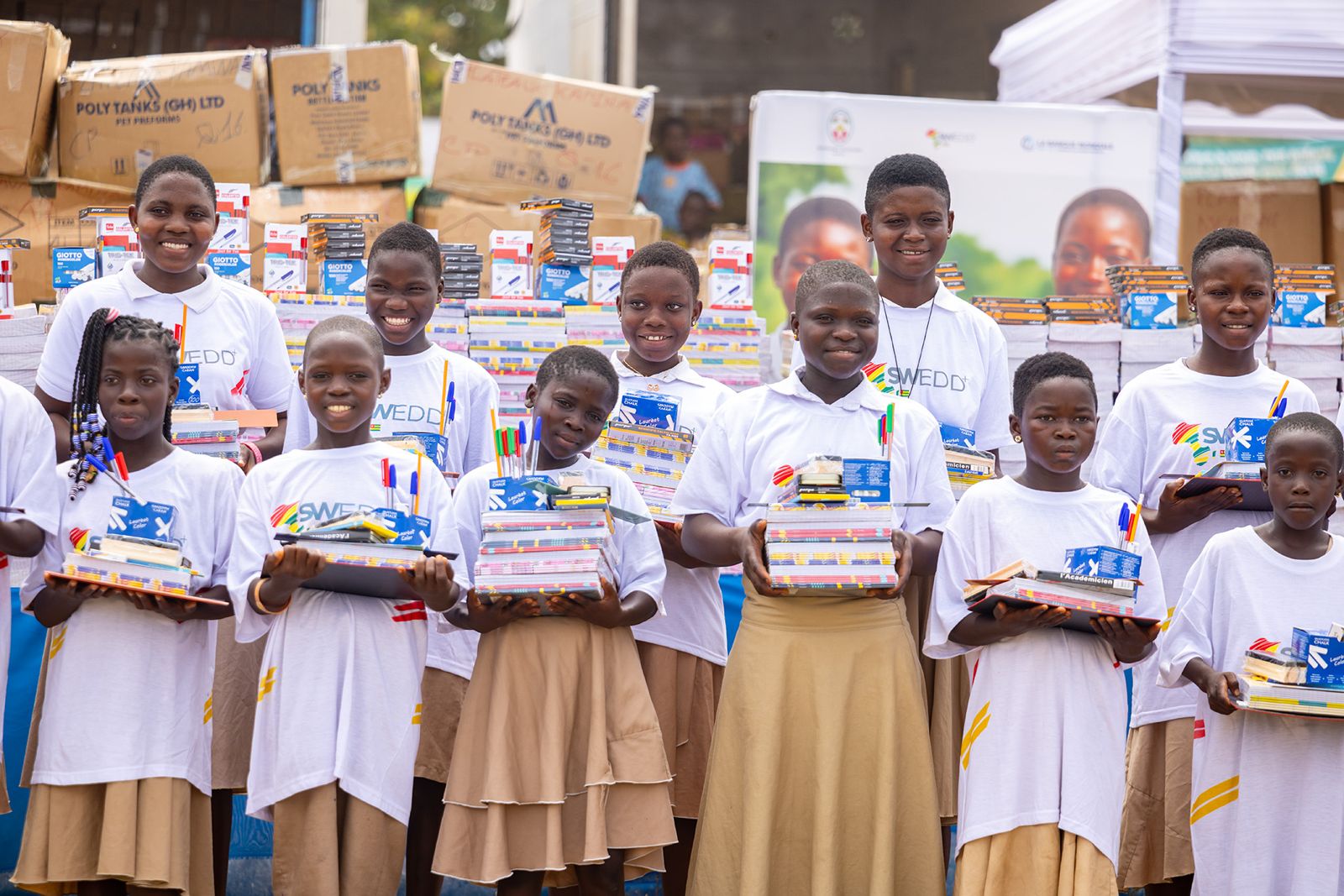 Rentrée scolaire 2025-2026 : plus de 100 000 filles bénéficient de kits scolaires grâce au projet SWEDD+ Togo
