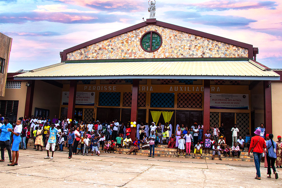 Profanation choquante dans l’église Maria Auxiliadora de Gbenyedzi