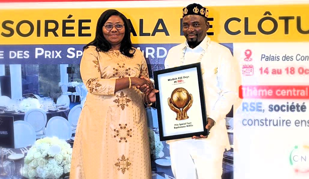 Togbui Lanklivi 1er doublement distingué en une seule soirée