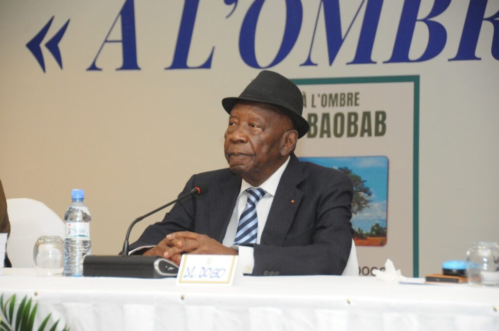 « À l’ombre du Baobab » : Henri Koudjolou Dogo et son hommage à Eyadema