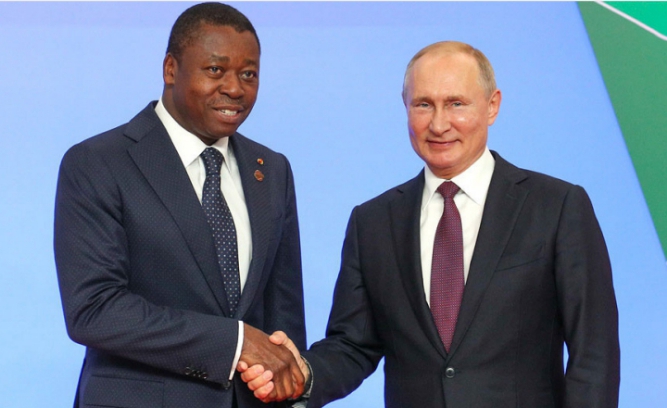 Faure Gnassingbé à Moscou sur invitation du Président russe