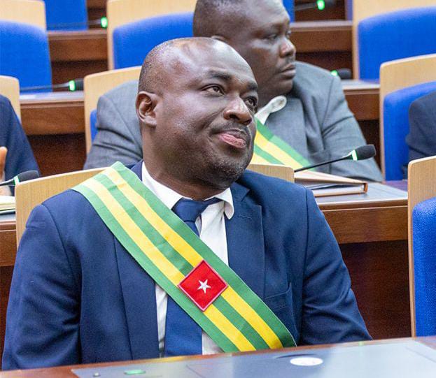 Le Sénateur innocent KAGBARA réagit au discours de Faure Gnassingbé