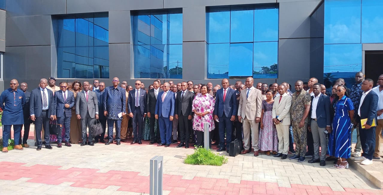 Fake News et l'IA : la HAAC prend ses responsabilités vis-à-vis des médias