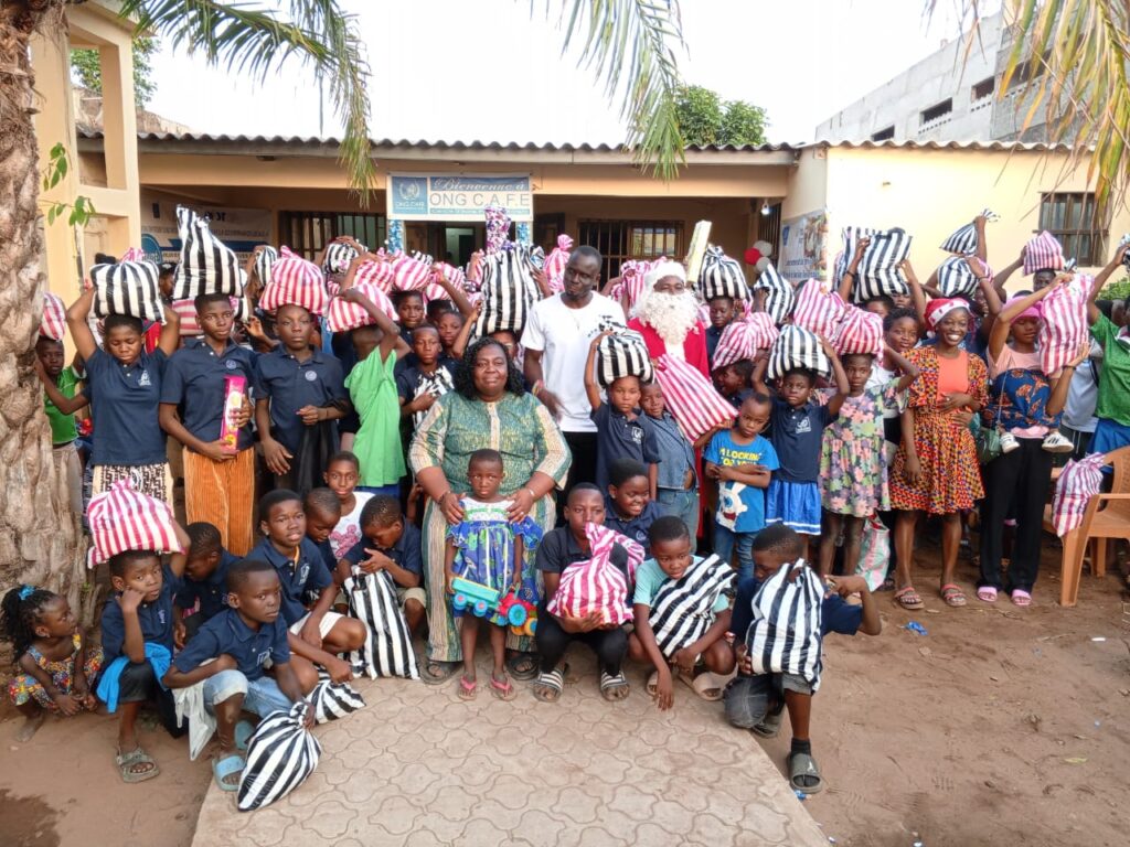 Fêtes de fin d'année : l’ONG CAFE assiste près de 700 femmes et enfants de deux communes