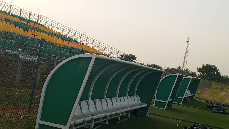 Football : le stade municipal de Vogan change de visage (images)