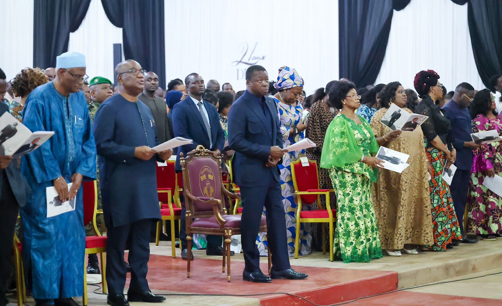 Faure Gnassingbé assiste à la veillée de prières en mémoire de Gnassingbé Eyadéma