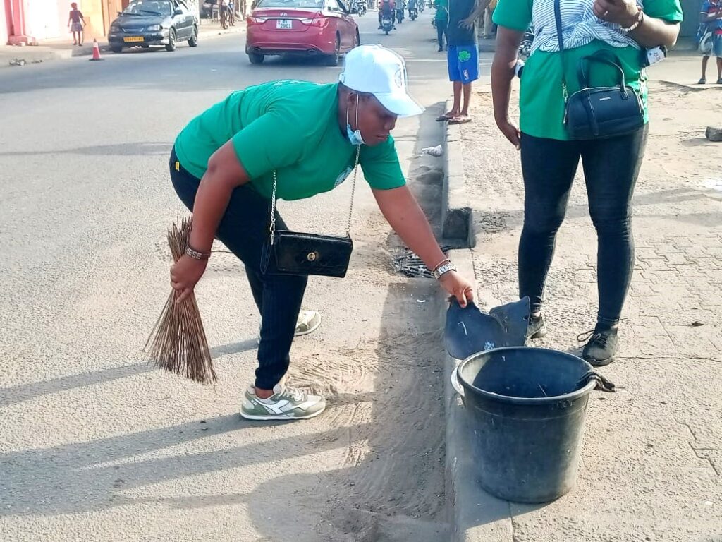 Golfe 1 : les Femmes Exemplaires placent l’assainissement au cœur de la célébration de leurs 10 ans d’existence