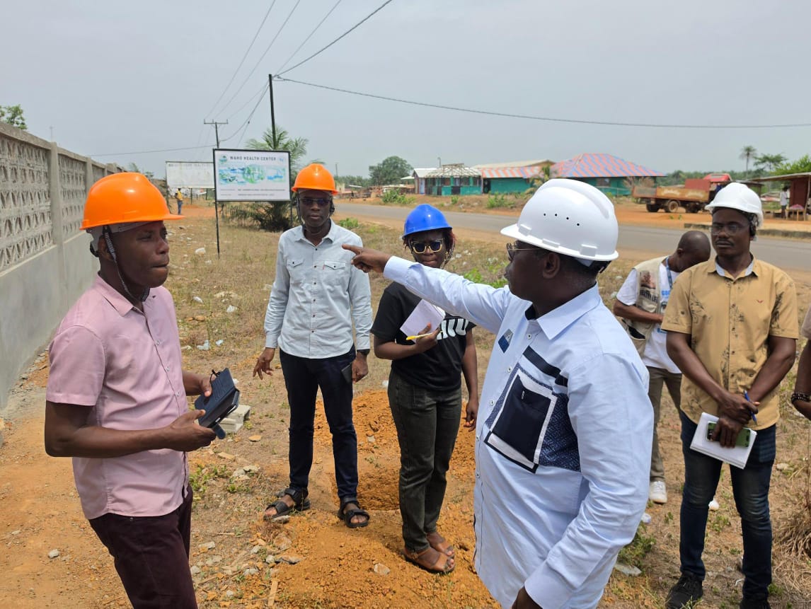 Centre de santé transfrontalier : le DG de l’OOAS inspecte l’avancement des travaux
