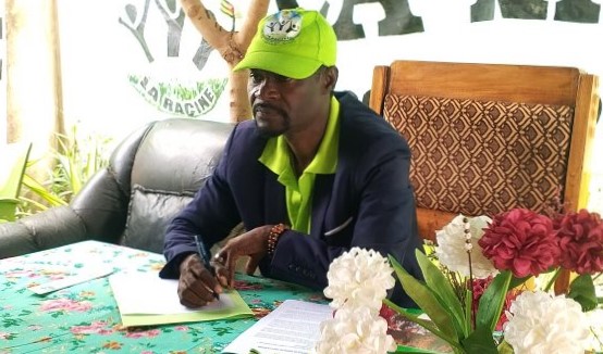 Tension politique : le parti « LA RACINE » dénonce la DMP et s’en va