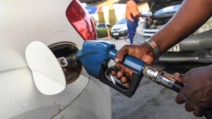 Crise au Moyen-Orient : le Ghana suspendra des taxes sur l’essence