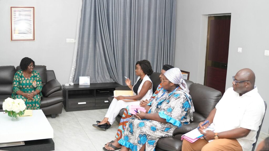 Protection de l’enfance au Togo : la LTPE et le gouvernement renforcent leur partenariat