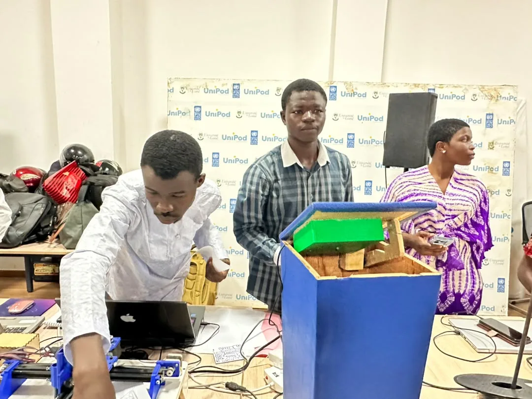 Projet D-CLIC de l’OIF : jeunes Togolais transforment leurs idées en solutions concrètes