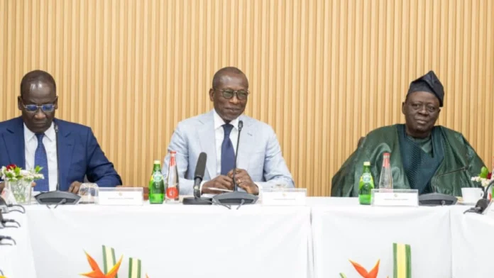 Bénin : Nicéphore Soglo et Boni Yayi absents à la réunion inaugurale du Sénat