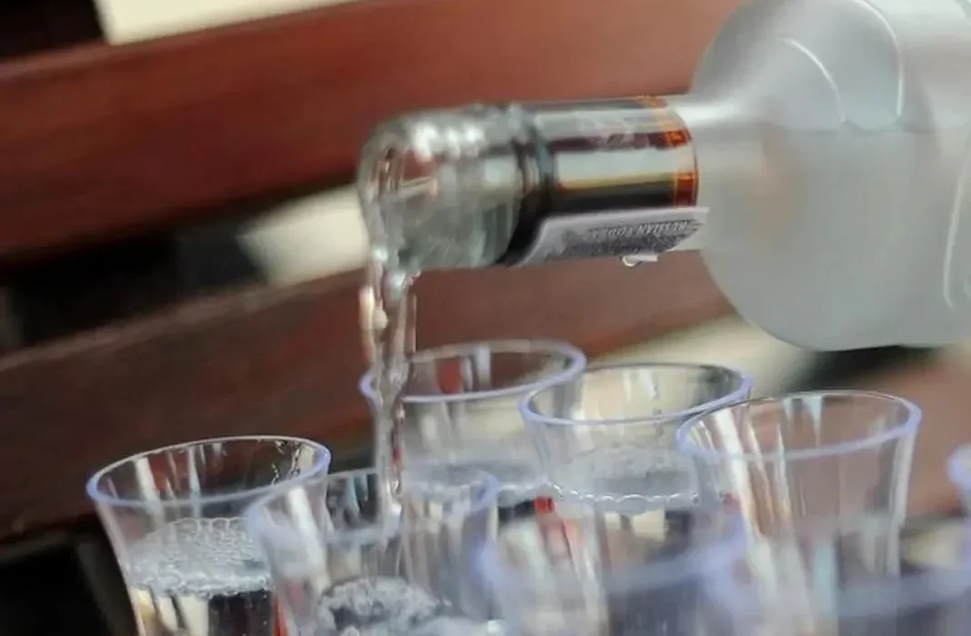Togo-Kozah 1 : le maire serre la vis contre la vente nocturne du sodabi et des boissons alcoolisées